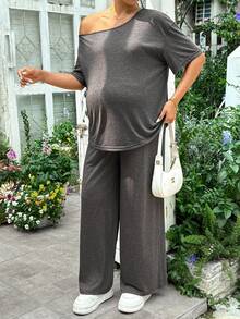 SHEIN 2 piezas Conjunto de top de manga corta con hombro asimétrico y pantalones de unicolor para maternidad de verano - Gris - Ver 6
