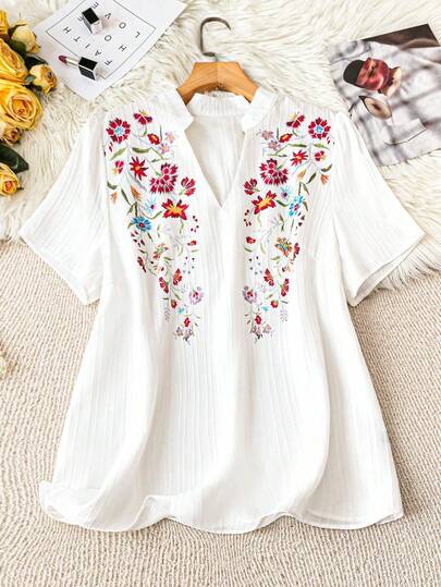 SHEIN CURVE+ Plus Size Embroidered Short Sleeve Shirt, Suitable For Vacation, Dates, Casual, Commuting, Daily Wear, Spring/Summer