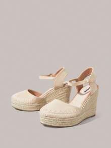 Styleloop 女士斜跟厚底实心圆头编织沙滩度假渔夫凉鞋 - 杏色 - 查看 2