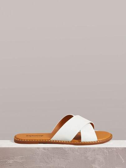 Styleloop Women's White Cross-Strapped Flat Sandals, Simple And Comfortable Design, Suitable For Vacation, Beach, Home And Summer Daily Wear, White Open-Toed Slippers Summer Shoes
