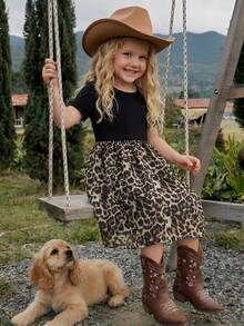 Emery Rose Kids Emery Rose Kids 女童针织背心碎花拼接连衣裙，休闲穿着，春夏度假装扮；女童豹纹连衣裙；豹纹印花连衣裙；幼儿少女连衣裙；女童夏季服装；儿童豹纹印花；女童豹纹吊带连衣裙，夏季服装；女童豹纹服装；儿童夏季服装；女童派对礼服；儿童连衣裙；迷人儿童连衣裙；儿童沙滩裙；可爱女童连衣裙 - 黑色 - 查看 7