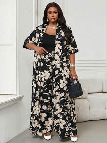SHEIN Lady Setelan Kimono dan Celana Panjang Lengan Pendek Motif Bunga Ukuran Besar untuk Wanita (2 Potong) - Hitam dan Putih - View 4
