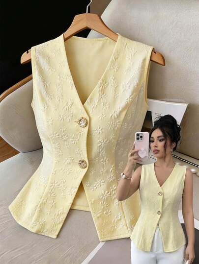 Elenzga Women's Sleeveless Thin Jacket, Soft Daisy Jacquard Fabric In Light Yellow, V-Neck Design With Irregular Metal Round Buttons, Casual And Elegant, Suitable For Party, Commuting, Work Or Travel, A Must-Have Item In Women's Wardrobe.