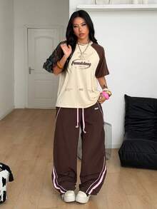 Coolane 女士街头风 Y2K 酷炫活动字母印花撞色短袖黑色 T 恤 - 杏色 - 查看 5