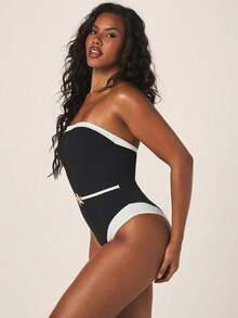 MISSGUIDED 女士无肩带连体泳衣，白色撞色滚边和腰带设计，适合海滩度假和夏季游泳池穿着 - 黑與白 - 查看 5