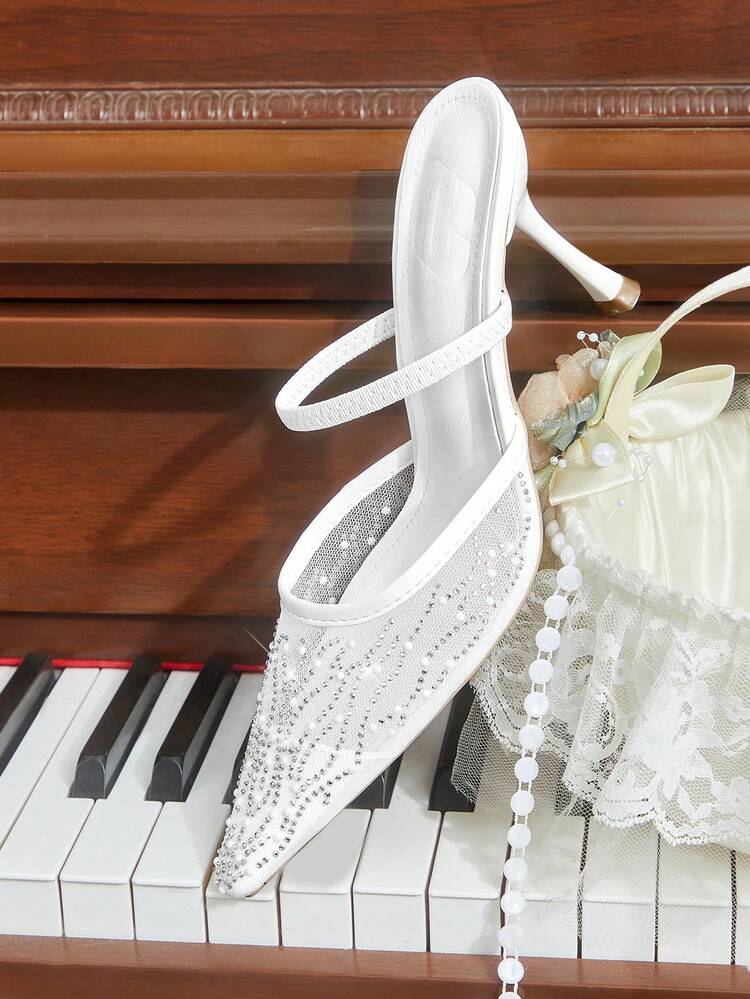 CUCCOO HITCHD Women Heeled Sandals