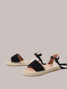 Styleloop 女士平底圆头露趾蕾丝绑带休闲度假沙滩凉鞋 - 黑色 - 查看 4