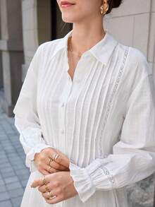 Mulvari 白色荷叶边袖撞色蕾丝褶裥宽松衬衫裙 - 白色 - 查看 2