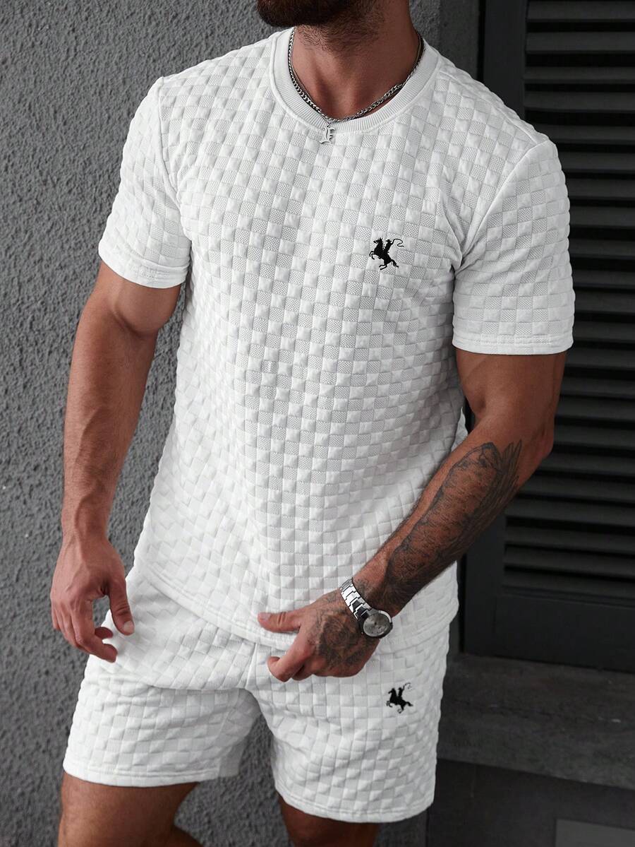 Manfinity CasualCool 2pcs Men's Slim Fit Quilted Plaid Textured Short Sleeve Shorts Set, With Embroidered Design - White - View 1