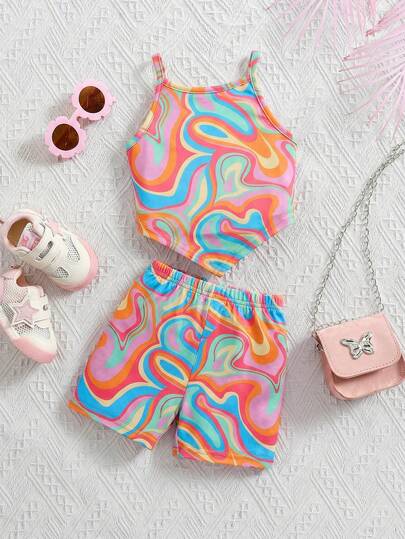 SHEIN Bộ áo vest và quần short dệt kim họa tiết hoa dễ thương cho bé gái, thích hợp cho mùa hè.