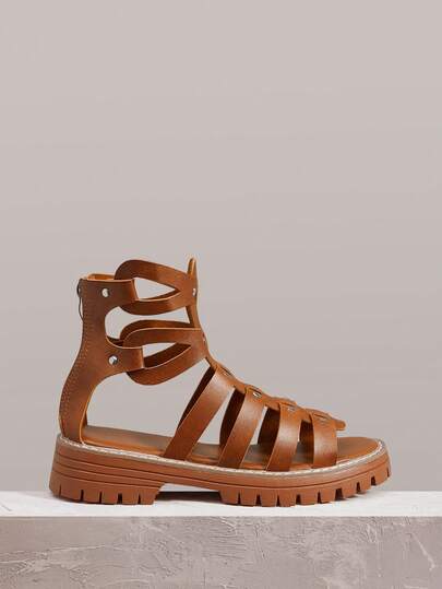 Styleloop Nuevas sandalias planas casuales, transpirables, de estilo coreano con remaches romanos, para primavera/verano para mujeres