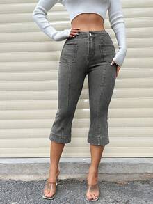 Rivivi Women's Fashion Pocket Capri Length Jeans - Grey - View 3