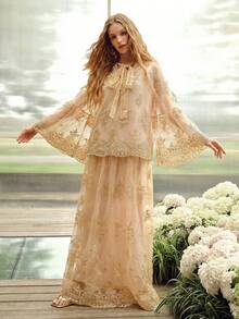 MOTF PREMIUM NICHE RESORT 26 EARLY AUTUMN LACE EMBROIDERY LOOSE FIT BLOUSE - Apricot - View 6