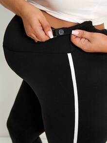 Plussiva Maternity Plus Size Adjustable High Waist Contrast Striped Side Skinny Leggings - Black - View 7