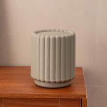 Thùng rác để bàn gia dụng mới, nắp mở kiểu nhấn, miệng rộng, thiết kế hình hoa hướng dương nhỏ gọn. - Nhiều màu - Xem 5