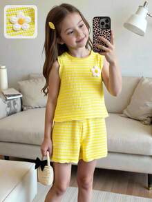 SHEIN Vintaside Kids Bộ 2 món gồm áo vest và quần short dệt kim sọc vàng dáng rộng dành cho bé gái, thích hợp cho mặc hàng ngày, đi nghỉ mát, chơi thể thao, mùa hè. - Màu vàng - Xem 7
