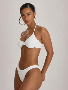 Musera Resort Bas de bikini cheeky à jambes hautes. Maillot de bain de base pour les vacances, les voyages d'été et la plage. Couleur unie. Tenue de villégiature essentielle - Blanc - Voir 3