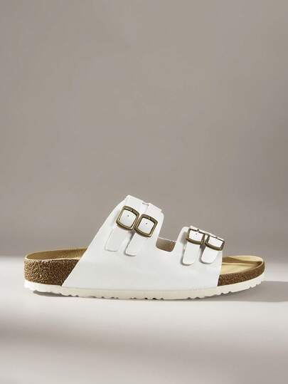 Solecia 女士双扣可调节露趾平底凉鞋，休闲复古简约百搭风格，高品质人造革白色女式凉鞋，软木鞋垫缓冲舒适，橡胶鞋底，适合日常通勤、海滩度假、居家休闲、购物、户外散步等场合。