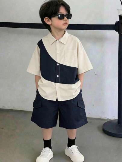 Bộ 2 món đồ cho bé trai: áo sơ mi kaki tay ngắn cổ bẻ phối màu dáng rộng và quần short kaki túi hộp, thích hợp cho mùa xuân/hè, đi chơi, ngày Valentine, hẹn hò, du lịch, nghỉ lễ, họp mặt gia đình, tựu trường, đám cưới, buổi tối, thể thao, tiệc sinh nhật.