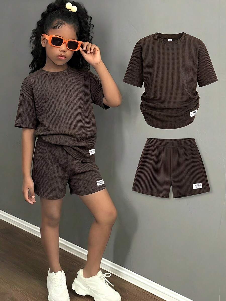 SHEIN 少女条纹圆领落肩上衣和系带短裤休闲两件套 - 棕色 - 查看 1