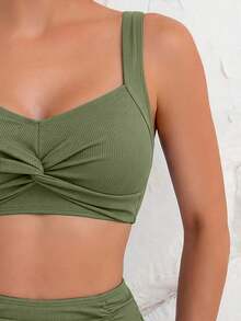 Swim Basics Set Baju Renang Wanita untuk Liburan Pantai dengan Kain Bertekstur dan Desain Berkerut Silang - Hijau - View 3