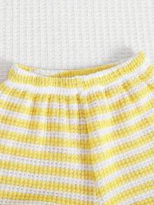 SHEIN Young Girls Round Neck Ruffle Trim Casual Striped Summer T-Shirt Set - Yellow - View 3
