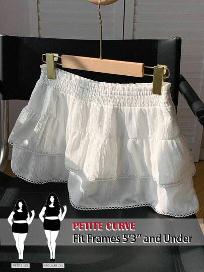 SHEIN PETITE CURVE Chân váy mini dệt màu trắng dành cho nữ cỡ lớn, thích hợp cho lễ hội nhạc đồng quê, có chun co giãn và viền bèo nhún, dáng chữ A.