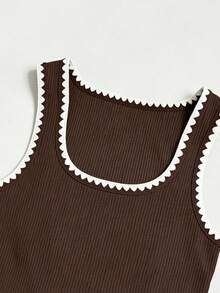 Cévolie French Retro Contrast Color Square Neck Camisole, Minimalist Versatile Sexy Sleeveless T-Shirt, Shell Embroidered Knit Fabric, Suitable For Going Out, Commuting, And School - Coffee Brown - View 4