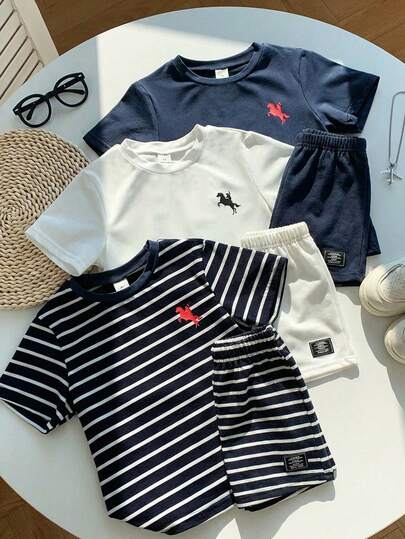 SHEIN 3 piezas Camisetas de manga corta casuales y de moda clásica para niños pequeños, con rayas, unicolor y estampado gráfico, cómodas, adecuadas para primavera/verano, ropa de casa, al aire libre, a juego con hermanos, huevos de Pascua, regalos de Pascua, conejos de Pascua