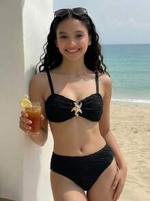 Bộ bikini dành cho thiếu nữ với họa tiết dập nổi và điểm nhấn kim loại. - màu đen - Xem 4