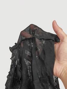 SHEIN MOD Áo thun ngắn tay cổ cao in họa tiết nhung - màu đen - Xem 7