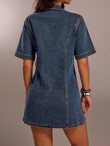 Forever 21 春季新款 V 领深色洗水 H 型高街女式牛仔连衣裙 - 深色水洗藍 - 查看 2