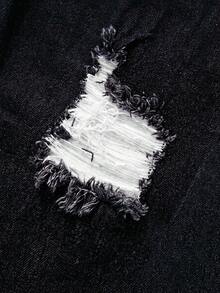SHEIN 青少年男童时尚休闲 Y2K 镂空破洞磨边设计白色牛仔破洞修身短裤，适合青少年男童日常穿着，柔软舒适，也适合青少年男童春夏穿着。 - 黑色 - 查看 3