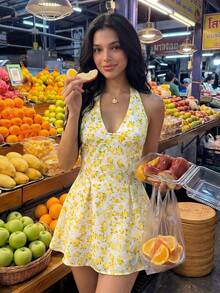 Sweetina Đầm ngắn ôm eo in hình bướm, cổ yếm - Màu vàng - Xem 1