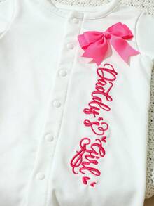 SHEIN 两件套新生儿回家服女宝宝摄影连体衣刺绣连身裤配蝴蝶结帽 - 白色 - 查看 8