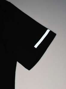 Manfinity CasualCool 男士修身高领短袖T恤，印有“请离开”字样，袖口采用单条纹设计 - 黑色 - 查看 7