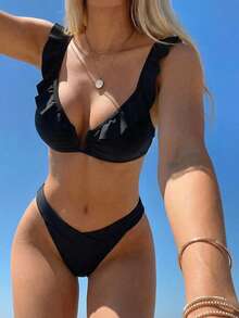 Swim Mod ملابس سباحة نسائية عصرية من قطعتين، بطراز بيكيني، بتصميم أنيق ذو لون أحادي عميق الياقة، مع كشكشة أمامية متقاطعة، مثير - الأسود - مشاهدة 2