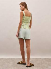 Nöista Bộ hai mảnh gồm áo tank top kẻ caro cổ vuông, dây đeo bản rộng, đường may tạo dáng, eo ôm sát, phối cùng áo thun kẻ sọc. Lý tưởng cho các bữa tiệc mùa hè, trang phục hàng ngày, kỳ nghỉ, mùa xuân, lễ Phục sinh, lễ hội âm nhạc, ngày đi biển. Thích hợp cho kỳ nghỉ sang trọng, đi chơi, đám cưới, tiệc tùng, lễ hội, kỳ nghỉ hè. - Nhiều màu - Xem 2