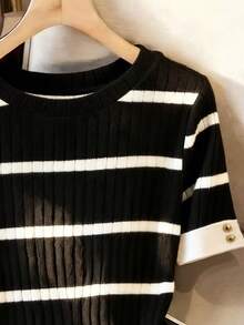 Franclia 女士条纹圆领短袖休闲纽扣设计T恤 - 黑色 - 查看 3