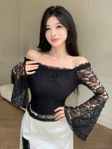 Modelyn 黑色蕾丝露肩荷叶边长袖性感休闲T恤 - 黑色 - 查看 5