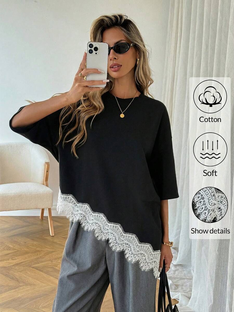 SHEIN LUNE Áo thun nữ dáng suông màu trơn, vạt áo bất đối xứng, phối ren, trang phục cơ bản hàng ngày cho mùa xuân và mùa hè. - Đen và trắng - Xem 1
