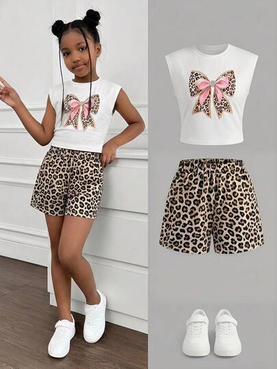 SHEIN 2 piezas Conjunto de top de manga corta con cuello redondo y estampado de letras y hojas, y shorts para niñas preadolescentes, adecuado para actividades al aire libre, juegos y salidas casuales en verano