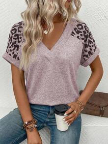 SHEIN Women's Casual Chic Daily Commute Vacation Leopard Print Patchwork V-Neck Loose T-Shirt, Summer - Baby Pink - View 4