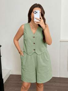 SHEIN LUNE Conjunto de 2 piezas de talla grande para mujer, con chaleco sin mangas de cuello en V y pantalones cortos, de estilo casual y sencillo para el verano y las vacaciones - Verde - Ver 5