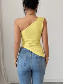 Rafferiza Women's Elegant Sexy Halter Sleeveless Top With Metal Decor, Textured Fabric, Waist Gathering, Suitable For Going Out, Dating, Vacation - Yellow - View 2