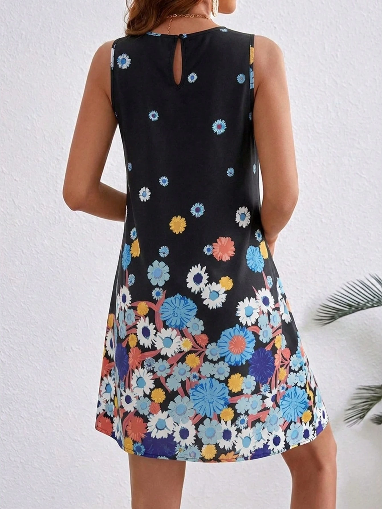 Coeurva Vestido Casual Feminino de Gola Redonda Sem Mangas com Estampa Floral, Adequado para Férias - Preto - Visão 2