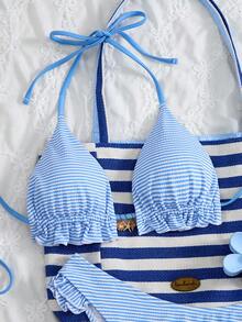 Swim Mod 女士夏季新款海滨度假休闲甜美纹理撞色条纹面料可爱花卉饰边，搭配精致金属海星贝壳吊坠性感露背系带比基尼两件套泳衣 - 彩色 - 查看 5