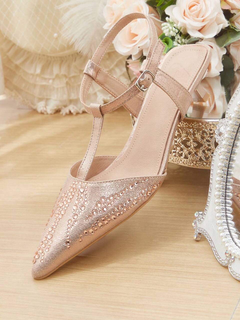 CUCCOO HITCHD Pointed Rhinestones Kitten Heel Shoes Ladies Elegant Wedding High Heels