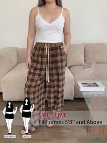 SHEIN Tall CURVE Calça Pantalona Xadrez Plus Size Feminina Alta, Cintura com Cordão, Rosa e Cinza, Outono, Casual Elegante, Uso Diário, Volta às Aulas, Férias Elegantes - Castanho - Visão 3