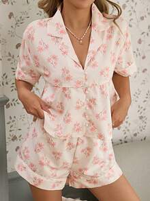 Bộ đồ ngủ nữ tay ngắn và quần short in hoa, kiểu dáng lãng mạn với cổ ve áo, dáng rộng, gồm 2 món. - Nhiều màu - Xem 5